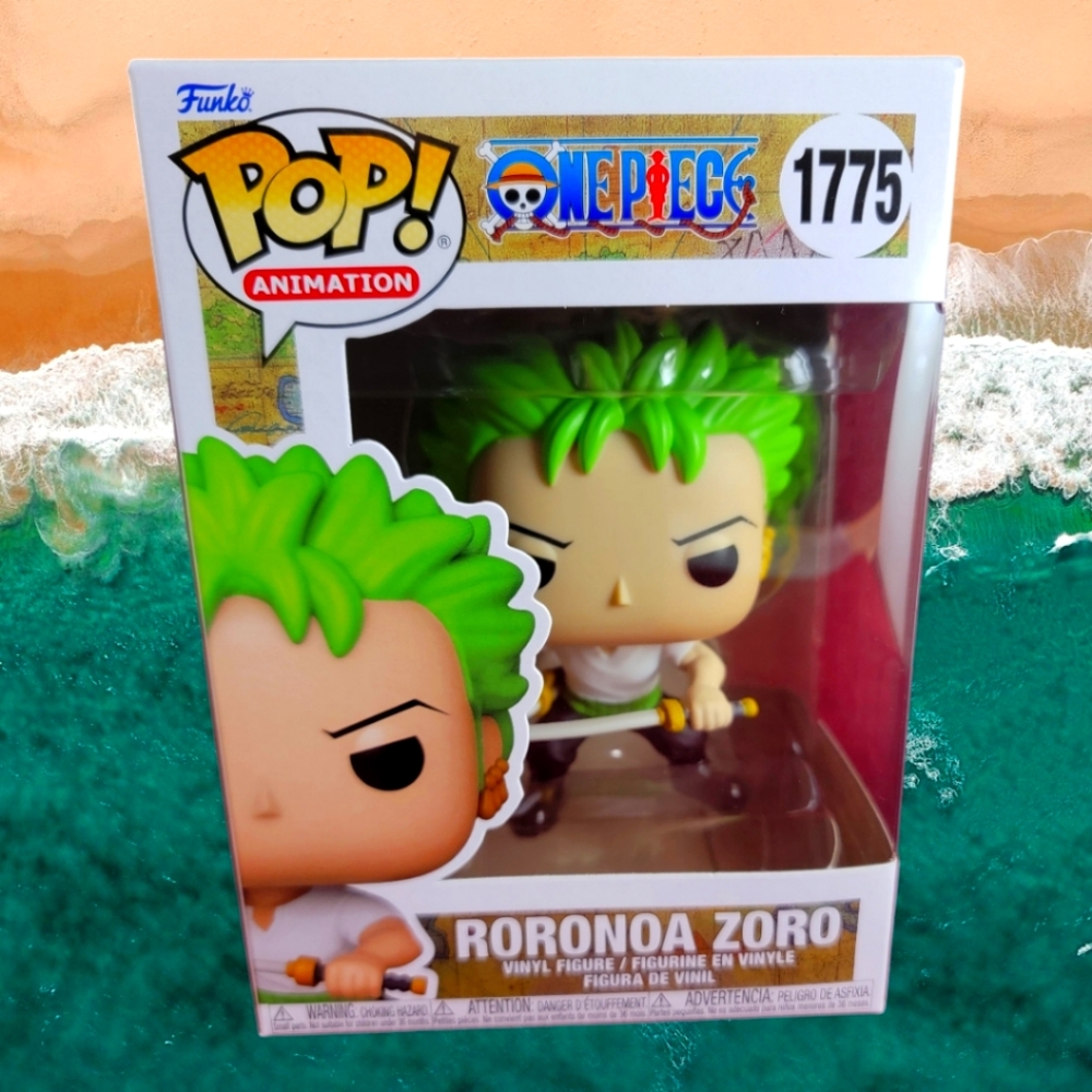 Roronoa Zoro funko # 1775 (nib) With pop protector